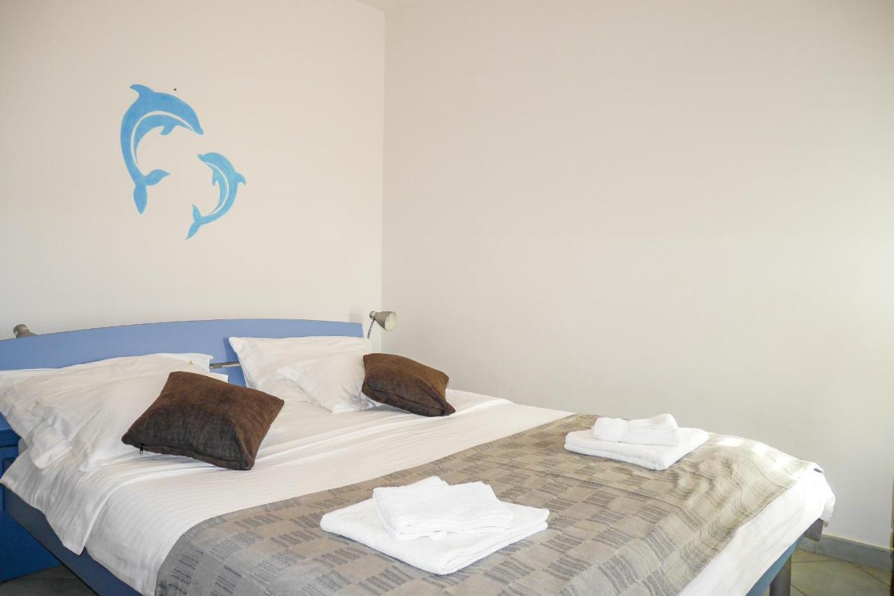 Apartments Beach Dugi Rat Exterior photo