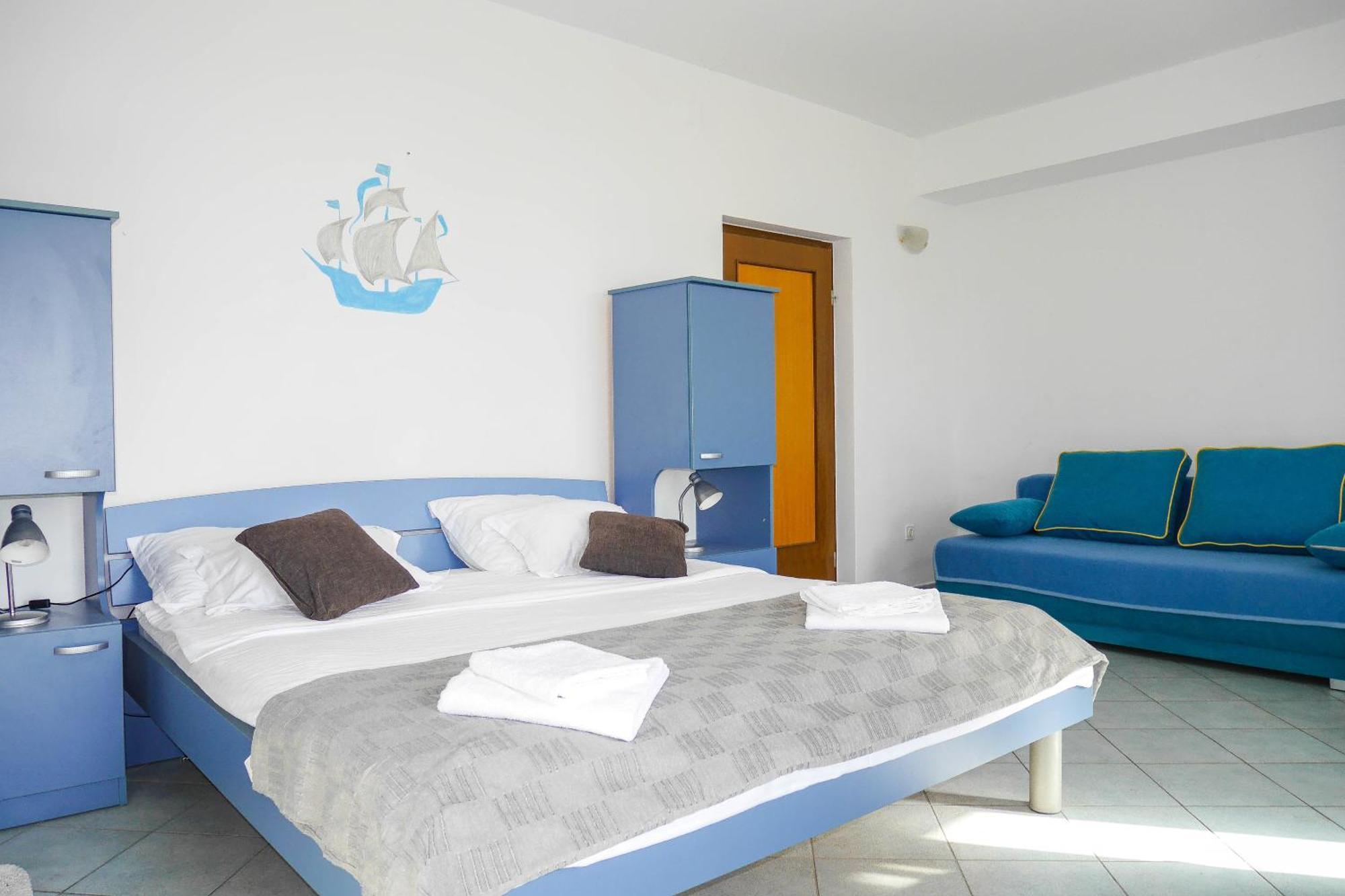 Apartments Beach Dugi Rat Exterior photo
